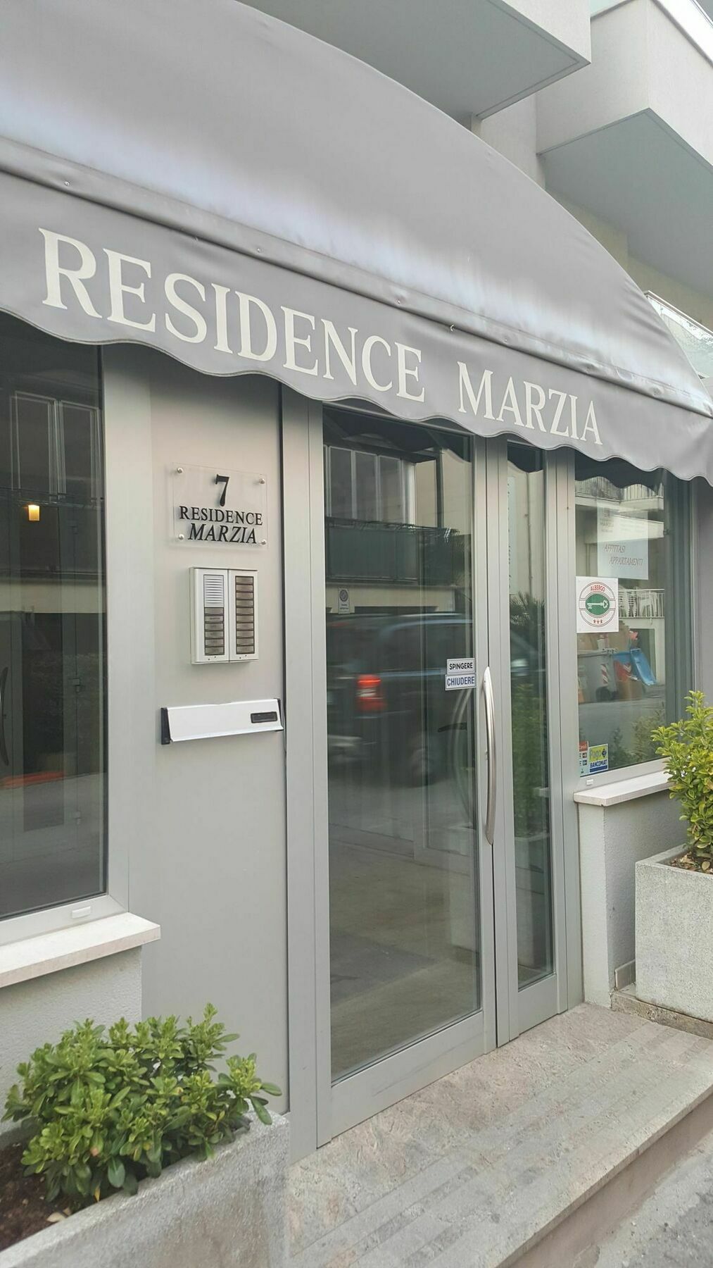 Residence Marzia Rimini Exteriör bild